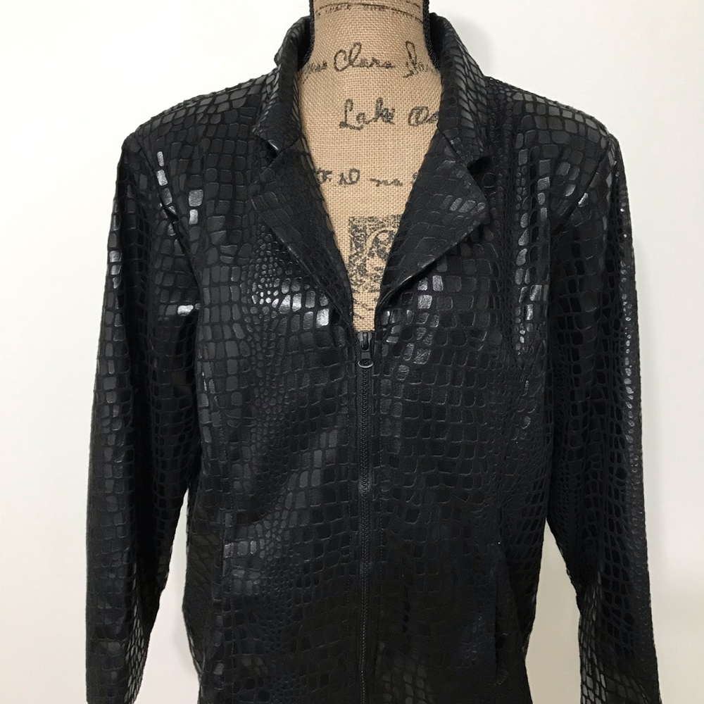 Selene Sport jacket. Black,croc texture